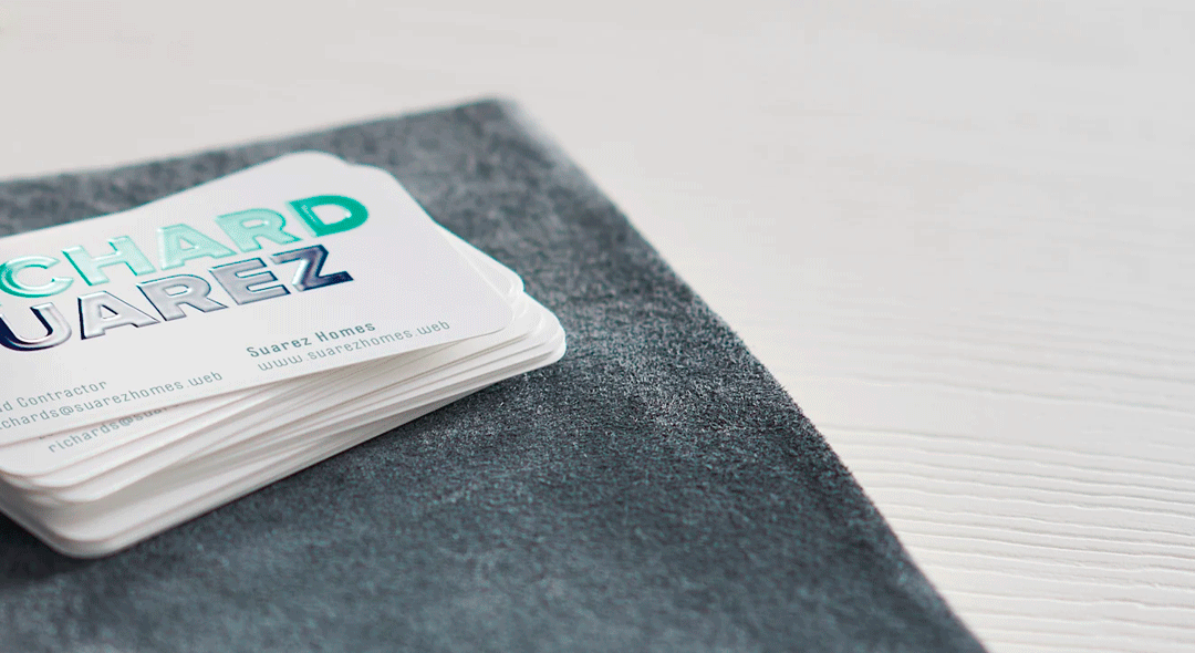 Embossed Gloss Business Cards